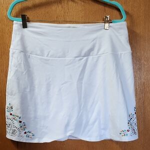White Beaded Skort! Super comfy Intro Love the Fit